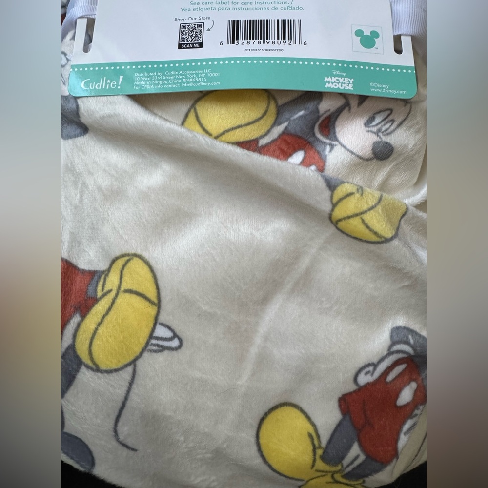 Disney Mickey Mouse Baby Blanket - Picture 4 of 4
